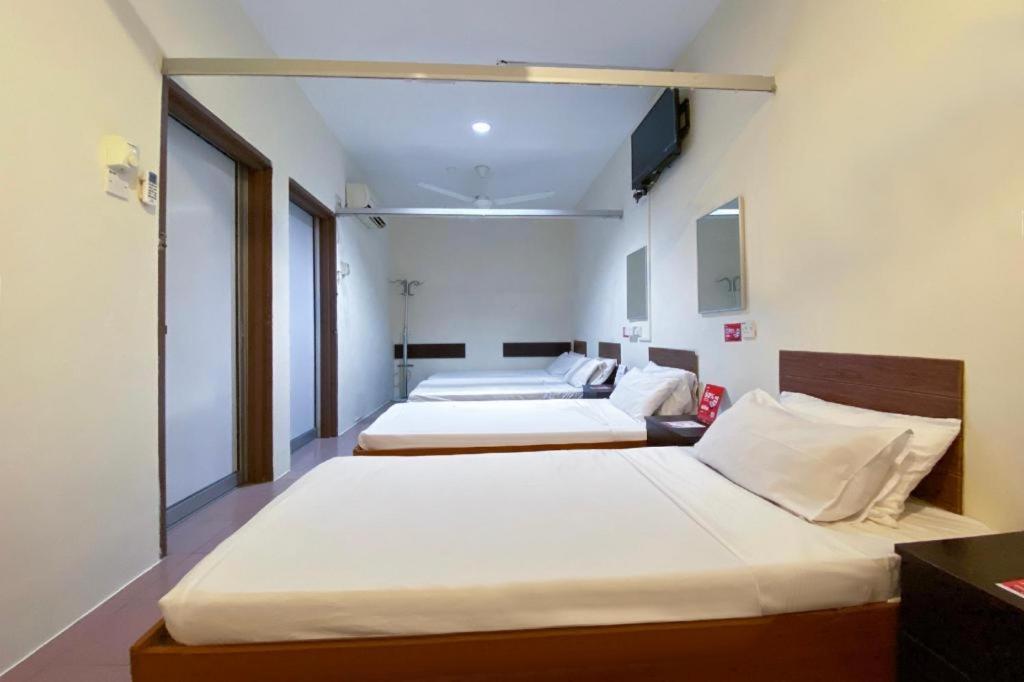 SPOT ON 89907 Motel Impian Seri Manjung Esterno foto