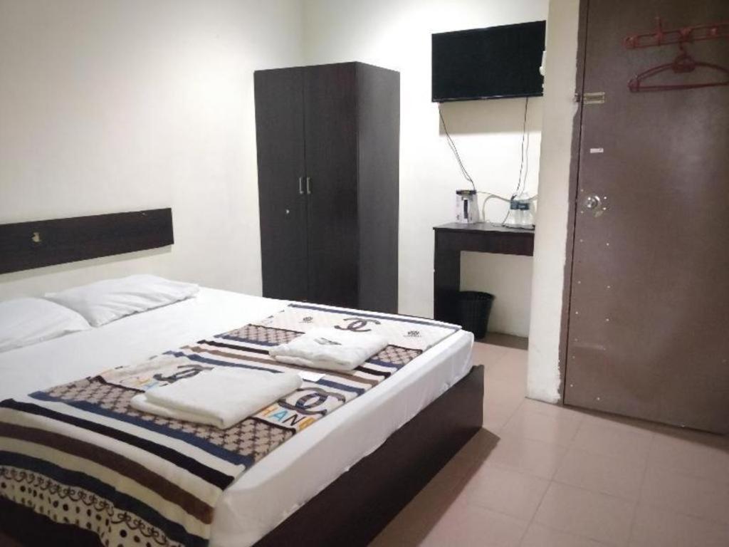 SPOT ON 89907 Motel Impian Seri Manjung Esterno foto